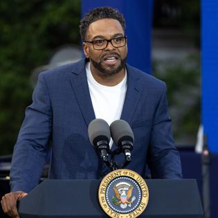 Bang Showbiz / Method Man has paid tribute to late Wu-Tang Clan member Oliver 'Power' Grant