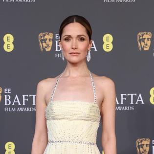 Bang Showbiz / Rose Byrne has two sons with her husband, Bobby Cannavale