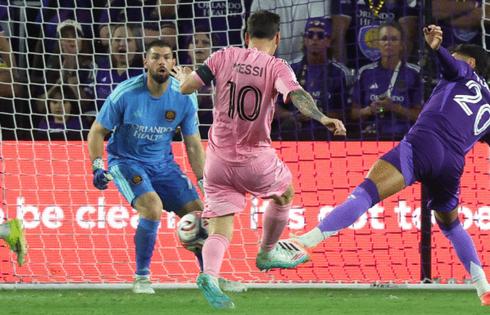 Stephen M. Dowell/Orlando Sentinel/TNS