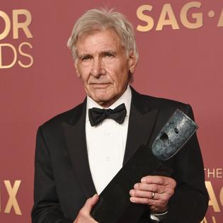 Bang Showbiz / Harrison Ford was presented with the Life Achievement prize at the Actor Awards