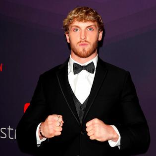 Bang Showbiz / Logan Paul has slammed Floyd Mayweather