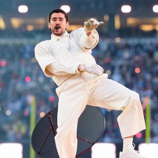 Bang Showbiz / Bad Bunny starred at the Super Bowl.