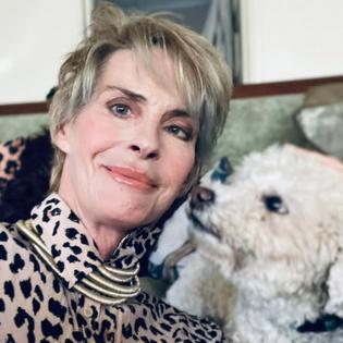 Bang Showbiz / Annabel Schofield has died aged 62 after a battle with cancer