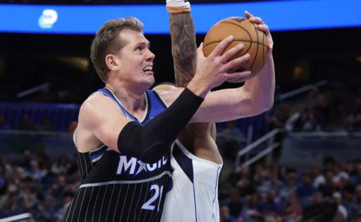 Stephen M. Dowell/Orlando Sentinel/TNS