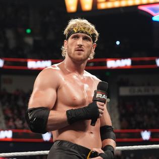 Bang Showbiz / Logan Paul claims WWE is stopping him from boxing NFL star