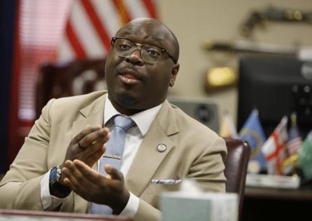 Stephen M. Katz/The Virginian-Pilot/TNS