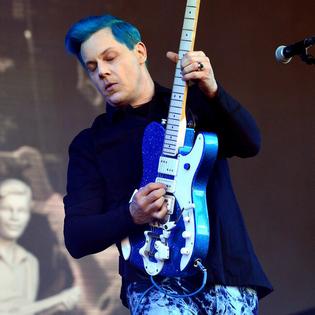 Bang Showbiz / Jack White clarifies his Taylor Swift comments