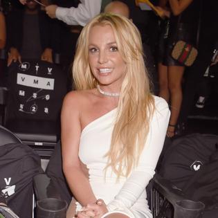 Bang Showbiz / Britney Spears' pal has questioned her arrest