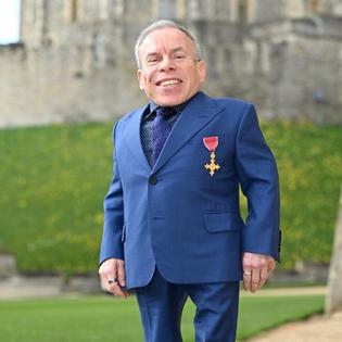 Bang Showbiz / Warwick Davis has revealed his conversation with Prince William