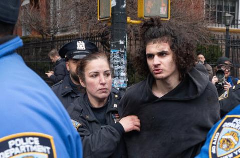 Barry Williams/New York Daily News/TNS