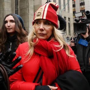 Bang Showbiz / Rosanna Arquette has hit back at Harvey Weinstein.