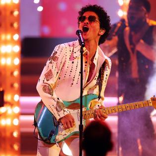 Bang Showbiz / Bruno Mars has no bad blood with Taylor Swift after being accused of liking a social media post mocking the superstar