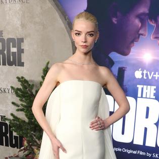 Bang Showbiz / Anya Taylor-Joy was sick after she first voiced Princess Peach