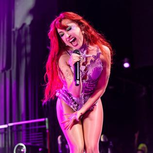 Bang Showbiz / Catherine Harding has offered her version of events in the Chappell Roan security row