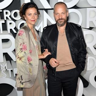 Bang Showbiz / Maggie Gyllenhaal made a confession about Peter Sarsgaard's bees