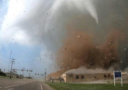 A tornado’s winds can reach 300 mph (482 kph). Part of the danger is all the debris blowing around at fast speeds.
Hank Schyma, used with permission