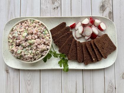 For a light supper, finely chop bits of ham and make a salad with mayonnaise and fresh dill. (JeanMarie Brownson/TCA)