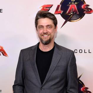 Bang Showbiz / Andy Muschietti provides huge update on It supercut