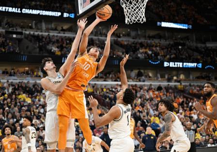 Robin Buckson/The Detroit News/TNS