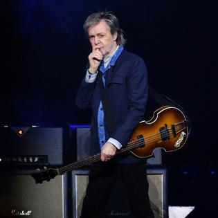 Bang Showbiz / Sir Paul McCartney reflects on early Beatles gigs in the US