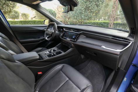 Stellantis/Stellantis/TNS