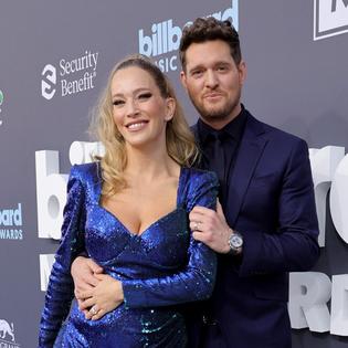 Bang Showbiz / Michael Bublé is toasting 15 years of marriage with Luisana Lopilato