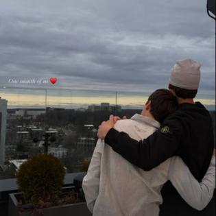 Bang Showbiz / Noah Schnapp has a new man.