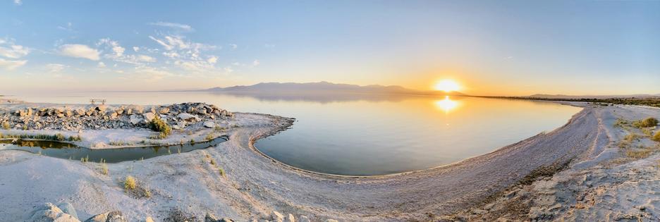 The Salton Sea is shrinking and releasing toxic dust from its lake bed. Jennifer Davis/iStock/Getty Images Plus