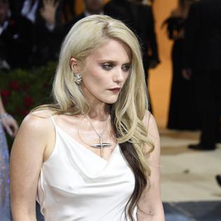 Bang Showbiz / Sky Ferreira has made some allegations