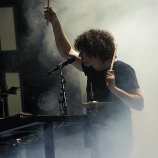 Bang Showbiz / Ilan Rubin is speaking out on the rumours surrounding his exit from Nine Inch Nails and move to Foo Fighters