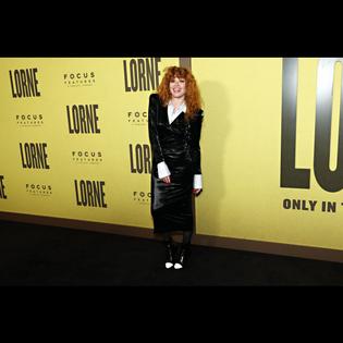 Bang Showbiz / Natasha Lyonne brushed off the report at the Lorne premiere