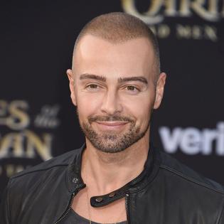 Bang Showbiz / Joey Lawrence is a new dad