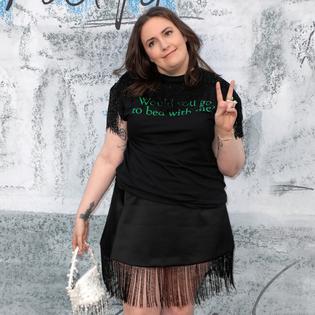 Bang Showbiz / Lena Dunham now lives in London