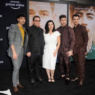 Bang Showbiz / (L-R) Joe Jonas, Paul Kevin Jonas, Denise Jonas, Nick Jonas and Kevin Jonas