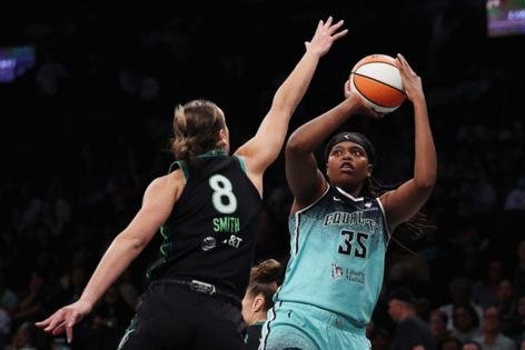 Sarah Stier/Getty Images North America/TNS