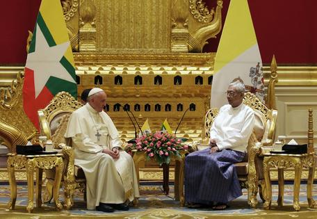 Pope Francis talks to Myanmar’s President Htin Kyaw during their meeting at the Presidential Palace in Naypyitaw, Myanmar, on Nov. 28, 2017.
              Max Rossi/Pool Photo via AP