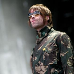 Bang Showbiz / Liam Gallagher's mother swearily urged him to attend the Rock and Roll Hall of Fame ceremony after Oasis were finally inducted