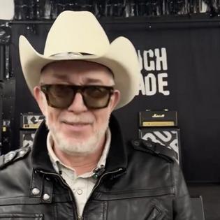 Bang Showbiz / Alabama 3 almost missed out having their now-iconic track Woke Up This Morning played over the opening of The Sopranos