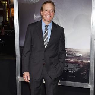 Bang Showbiz / Steve Guttenberg helped rescue people from the California wildfires