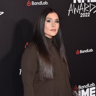 Bang Showbiz / Jessie Ware feels inspired by the pop star