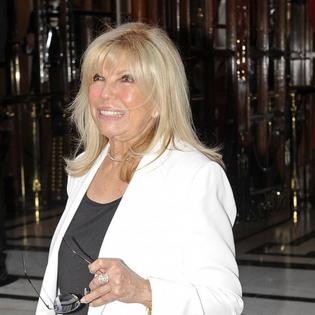 Bang Showbiz / Nancy Sinatra has slammed Donald Trump