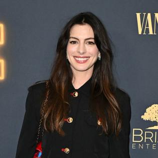 Bang Showbiz / Anne Hathaway wants to start work on The Princess Diaries 3