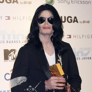 Bang Showbiz / Michael Jackson suffered from the skin disorder vitiligo
