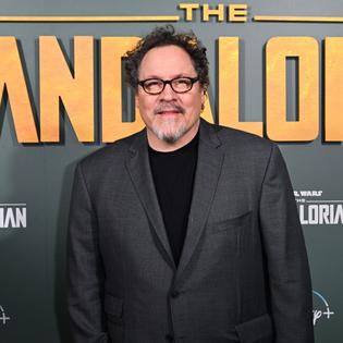 Bang Showbiz / Jon Favreau didn't want Tony Stark to die