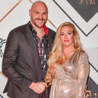 Bang Showbiz / Paris Fury wants husband Tyson Fury to reconcile with dad John Fury