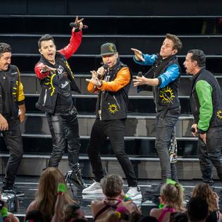 Bang Showbiz / New Kids on the Block are changing their residency