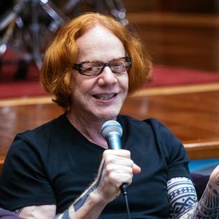 Bang Showbiz / Danny Elfman will write the theme for Stuart Fails To Save The Universe