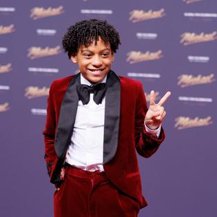 Bang Showbiz / Juliano Valdi plays the young Michael Jackson