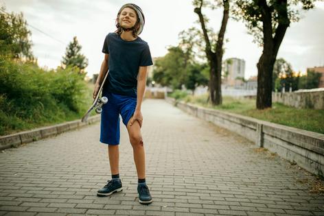 Road rash is curable, but brain injuries don’t heal easily – or sometimes at all.
              miljko/E+ via Getty Images