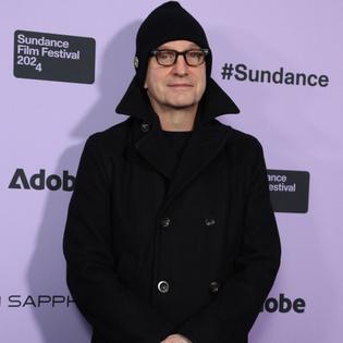 Bang Showbiz / Steven Soderbergh plans to use AI with his next film